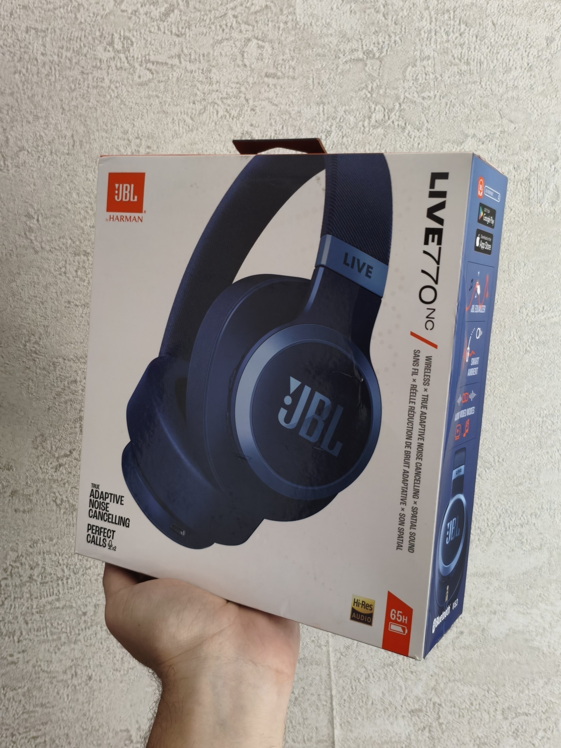 Наушники JBL LIVE770 В очень хорошем состоянии, приобретены в зумере. В комплекте коробка,